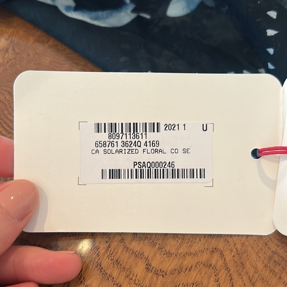 ALEXANDER McQUEEN NWT Navy/Sky Blue CA Solarized Floral Co Se BRAND NEW scarf - Picture 6 of 6